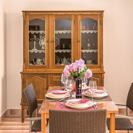 Nice Apartment In Tucepi With Wifi Buitenkant foto