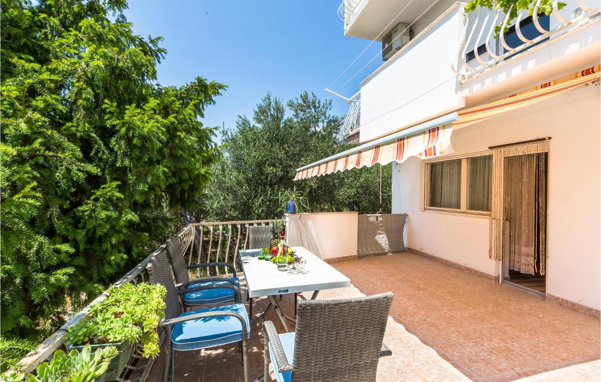 Nice Apartment In Tucepi With Wifi Buitenkant foto
